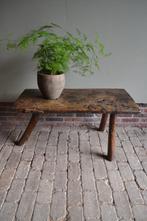 Prachtige antieke kastanje houten slagerstafel, salontafel.