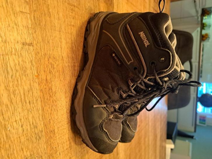 Wandelschoenen maat 30, Kinderen en Baby's, Kinderkleding | Schoenen en Sokken, Zo goed als nieuw, Schoenen, Jongen of Meisje