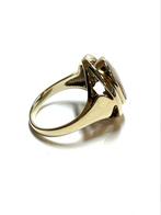8k gouden ring met een camee, 18 tot 19, Ophalen of Verzenden, Zo goed als nieuw, Met edelsteen