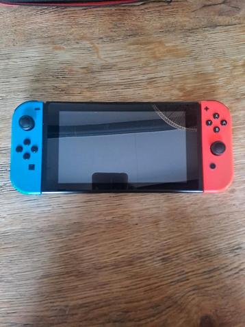 Nintendo switch inclusief hoesje beschikbaar voor biedingen