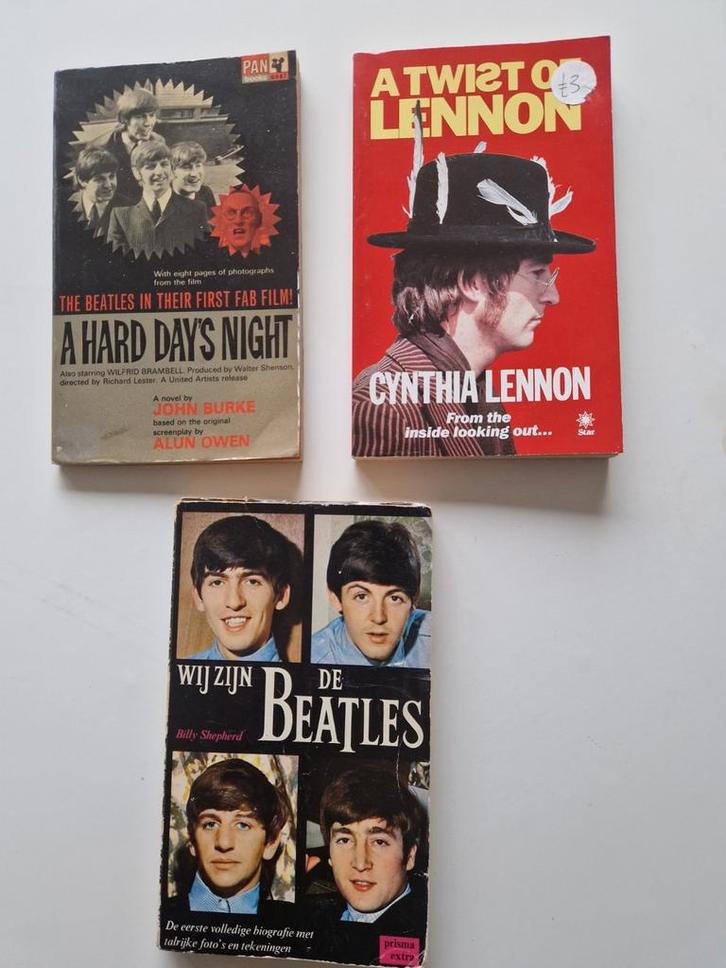 Beatles Boeken Collectie uit de jaren 60., Boeken, Muziek, Gelezen, Artiest, Ophalen of Verzenden