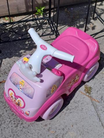 Loopauto prinsessen beschikbaar voor biedingen
