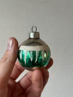 Kleine Vintage Glazen Groen Zilver Wit Gesuikerde Kerstbal, Ophalen of Verzenden, Gebruikt
