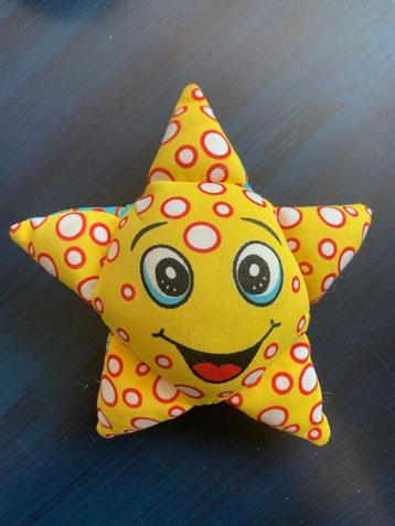 Geel-blauwe stoffen zeester, ster met leuk gezichtje; 15 cm beschikbaar voor biedingen