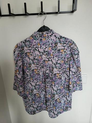 Leuke top blouse van Sisters Point maat M beschikbaar voor biedingen
