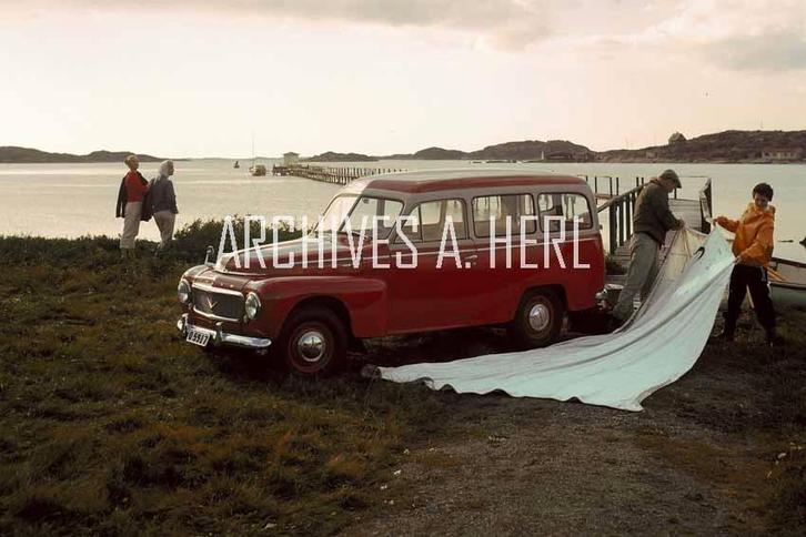 Volvo PV 445 Duett 1958 factory model foto, Verzamelen, Automerken, Motoren en Formule 1, Nieuw, Auto's, Verzenden