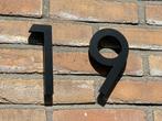 Zwarte metalen huisnummers 1 en 9, Ophalen of Verzenden, Zo goed als nieuw