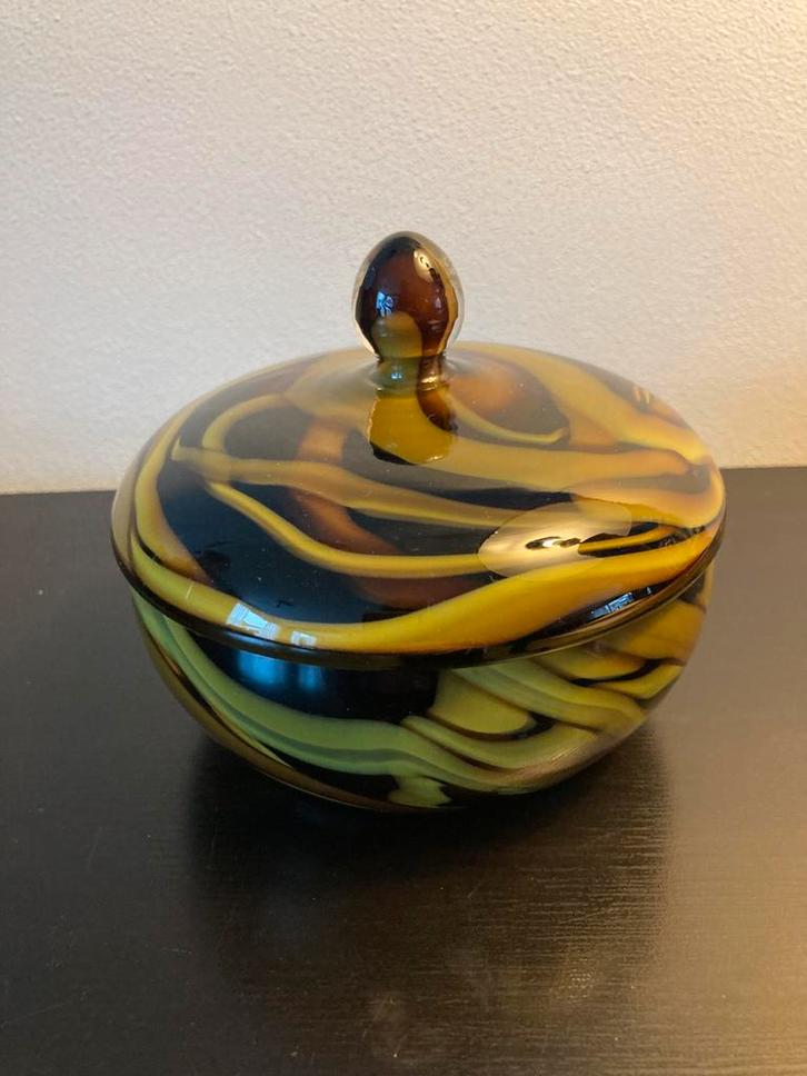 bonbon schaaltje, Antiek en Kunst, Antiek | Keramiek en Aardewerk, Ophalen of Verzenden