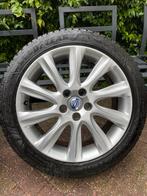 Originele Volvo V60 velgen 17 inch met Winterbanden, Auto-onderdelen, Banden en Velgen, Ophalen, Gebruikt, Banden en Velgen, 17 inch