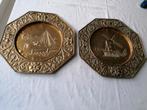 2 messing wandborden. 31,5cm bij 31,5cm, Antiek en Kunst, Antiek | Koper en Brons, Ophalen of Verzenden