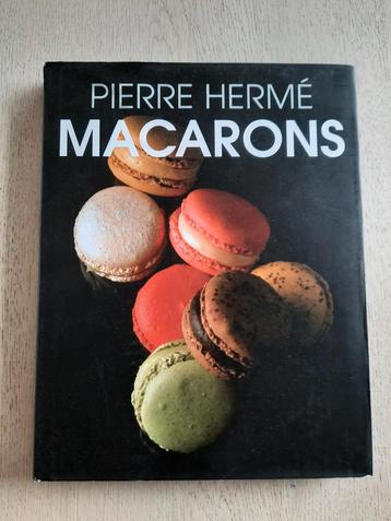 MACARONS - Pierre Hermé
 beschikbaar voor biedingen