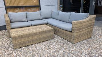 Lounge set van Pure Pure Collection met hocker / tafel beschikbaar voor biedingen