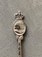 Zilveren lepel met koningspaar, Nederland, Ophalen of Verzenden, Zo goed als nieuw, Servies