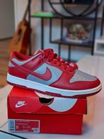 Nike Dunk Low 'Varsity Red' maat 41, Kleding | Heren, Schoenen, Overige kleuren, Nike, Nieuw, Ophalen of Verzenden
