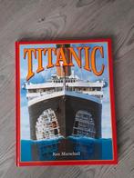 Boek Titanic, Boot, Ophalen of Verzenden, Zo goed als nieuw