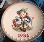 Hummel bord 1986 gesigneerd en puntgaaf., Antiek en Kunst, Ophalen of Verzenden