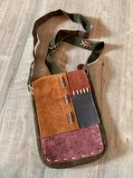 Vintage boho hippie suède leren schoudertas damestas tas, Sieraden, Tassen en Uiterlijk, Tassen | Damestassen, Ophalen of Verzenden