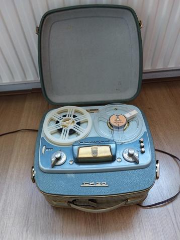 Grundig TK20 bandrecorder __ Antiek op buizen beschikbaar voor biedingen