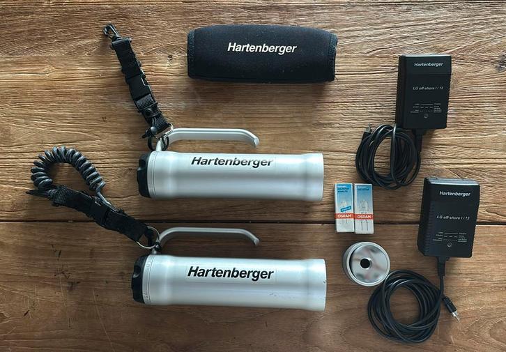 2x Hartenberger UW-Light Maxi Compact, Watersport en Boten, Duiken, Gebruikt, Duiklamp, Ophalen of Verzenden
