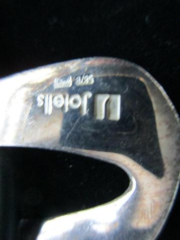 Joiells moderne zilveren ring. beschikbaar voor biedingen