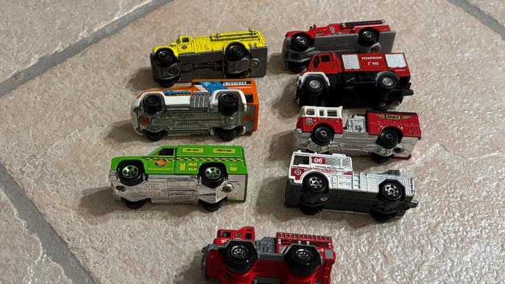 Speelgoed auto’s 7x7,5 cm en 1x7 cm, Kinderen en Baby's, Overige Kinderen en Baby's, Gebruikt, Ophalen of Verzenden