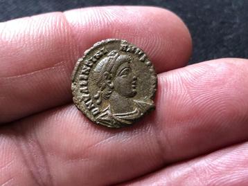 Romeinse munt Bodemvondst VALENTIANUS met GEVANGENE erg mooi