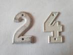 Zweeds ijzerwerk: Metalen cijfers 2 en 4, Ophalen of Verzenden