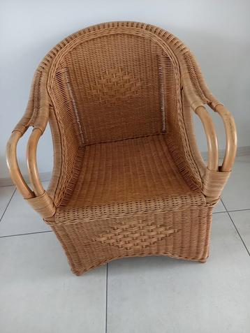 Rotan / rieten stoel / fauteuil beschikbaar voor biedingen