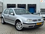 Volkswagen Golf 1.4-16V Comfortline 5 drs Recaro Carplay NAP, Voorwielaandrijving, Gebruikt, Zwart, 1104 kg