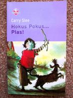 Hokus Pokus ... Plas! (van Carry Slee), Boeken, Kinderboeken | Jeugd | onder 10 jaar, Ophalen of Verzenden, Carry Slee, Zo goed als nieuw