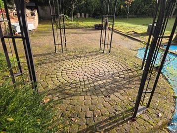 2 cirkels van stenen - 3m doorsnede beschikbaar voor biedingen