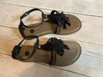 Sandalen met teen merk Grendha slippers ideaal festival 37, Grendha, Zwart, Zo goed als nieuw, Sandalen of Muiltjes