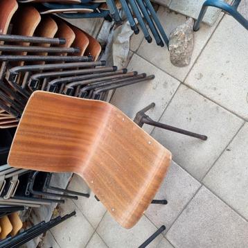 leuke industriële stoelen,  passerpoot model  beschikbaar voor biedingen