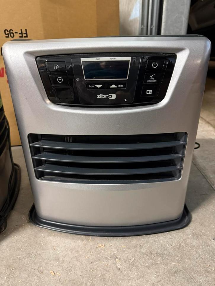 Zibro LC-400 Petroleumkachel Direct Warmte! 1 jaar garantie, Huis en Inrichting, Kachels, Gebruikt, Vrijstaand, Petroleumkachel