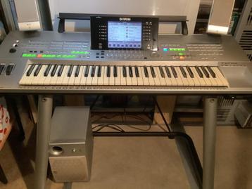 OPGELET:YAMAHA Tyros1 keyboard incl.orig.standaard!NU KOOPJE beschikbaar voor biedingen