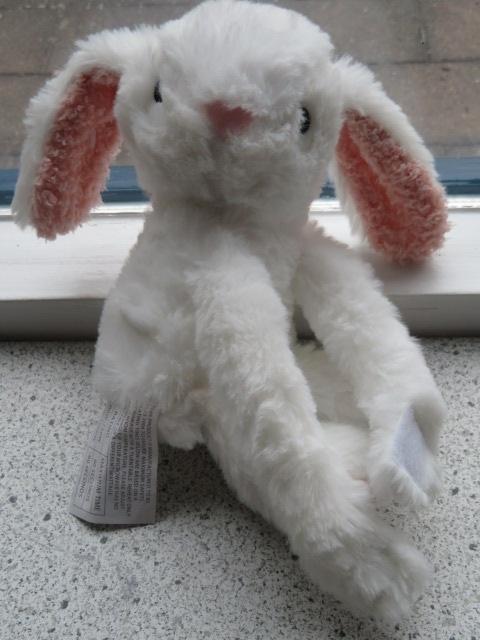 Konijn wit velours B&M retail warmteknuffel meet ca 22 cm, Kinderen en Baby's, Speelgoed | Knuffels en Pluche, Zo goed als nieuw