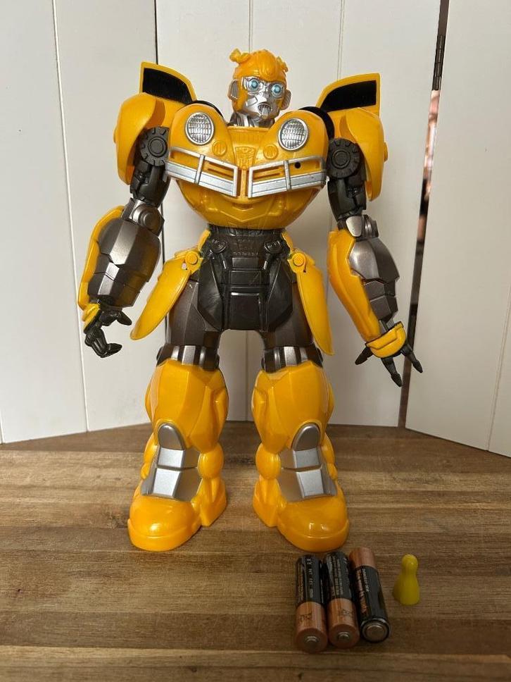 Transformers DJ Bumblebee, Verzamelen, Transformers, Gebruikt, Overige generaties, Autobots, Ophalen of Verzenden