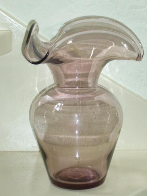 Geschulpte Vaas Aubergine Kleurig Glas - APART, Antiek en Kunst, Antiek | Glas en Kristal, Ophalen