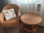 Rotan Tuinset - Stoel en Tafeltje, 2 zitplaatsen, Gebruikt, Rotan, Ophalen of Verzenden