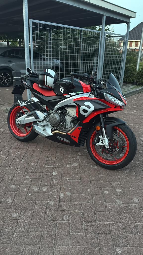 Aprilia Tuono 660 2024 6.051km (betere foto’s volgen), Motoren, Motoren | Aprilia, Bedrijf, Naked bike, meer dan 35 kW, 2 cilinders