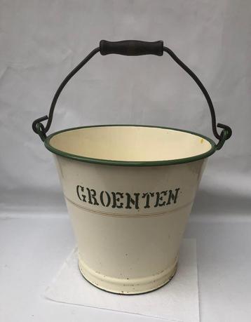 Emaille Groente Emmer  -Creme met gouden Bies  beschikbaar voor biedingen