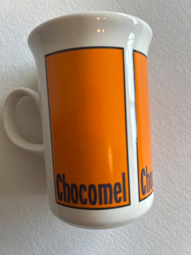 Vintage Chocomel mokken jaren 80 (6 stuks) en 5 glazen, Verzamelen, Merken en Reclamevoorwerpen, Zo goed als nieuw, Gebruiksvoorwerp