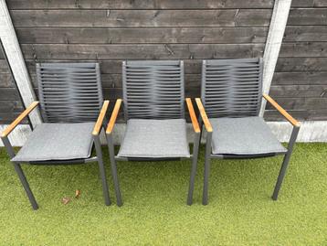 6x Tuinstoelen Santika  Giovane- Zo goed als nieuw beschikbaar voor biedingen