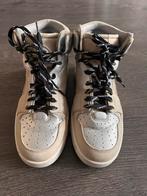 Toral sneakers gynpen maat 41 zgan, Ophalen of Verzenden, Zo goed als nieuw, Beige, Sneakers of Gympen