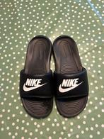Nike slippers zwart maat 36,5 - Nieuw!, Jongen of Meisje, Overige typen, Nieuw, Ophalen of Verzenden