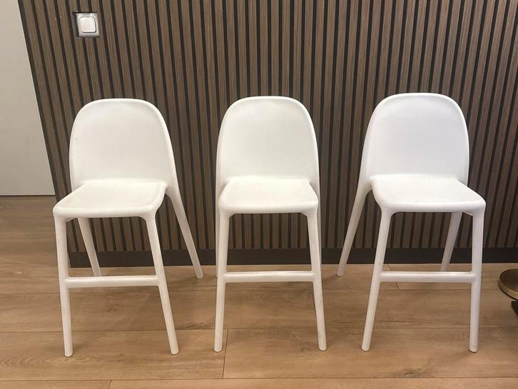 Set van 3 witte Urban IKEA stoelen, Huis en Inrichting, Stoelen, Zo goed als nieuw, Drie, Kunststof, Wit, Ophalen of Verzenden