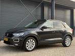 Volkswagen T-Roc 1.0 TSI Style, Panoramadak, Camera, Clima,, Voorwielaandrijving, Stof, Gebruikt, 116 pk