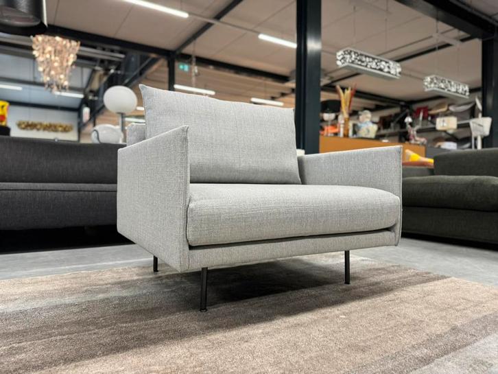 Nieuw Jess Design Jazz Loveseat Stof Design Bank 2 Zits, Huis en Inrichting, Banken | Bankstellen, Nieuw, Rechte bank, Tweepersoons