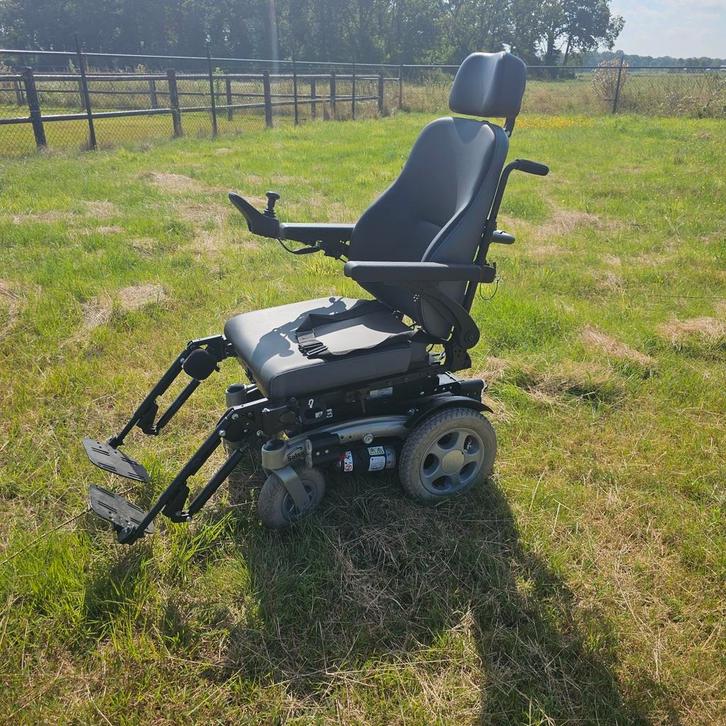 Quickie salsa in perfecte staat- nieuwe accu's., Diversen, Rolstoelen, Zo goed als nieuw, Elektrische rolstoel, Ophalen of Verzenden