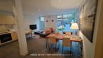 Rental Services B.V. meets Keith Haring 2-bedroom apartment., Huizen en Kamers, Expat Rentals, 75 m², 3 kamers, Appartement, Utrecht